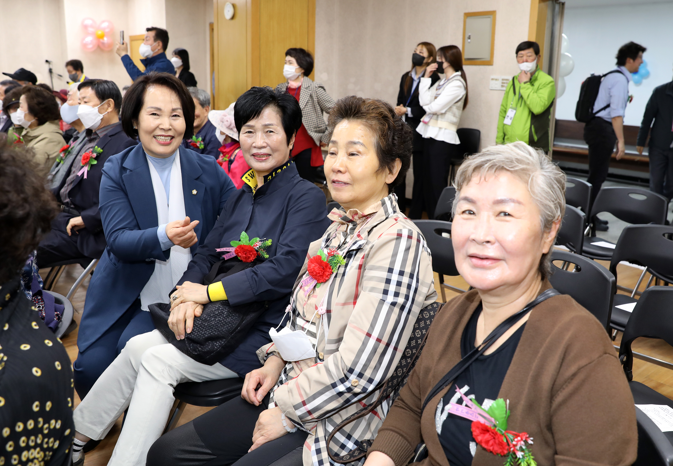 제51회 어버이날 행사 - 홍제1동 홍광교회 12