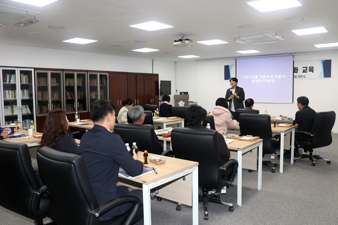 사회적 고립의 시대에 정치가 할 일 1