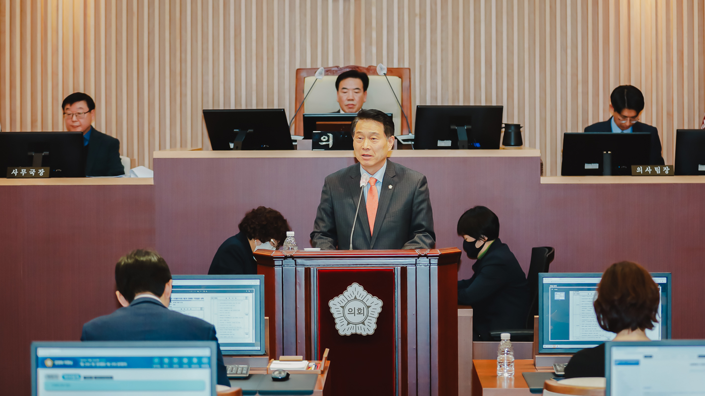 제295회 제2차 정례회 제2차 본회의(구정질문) 25