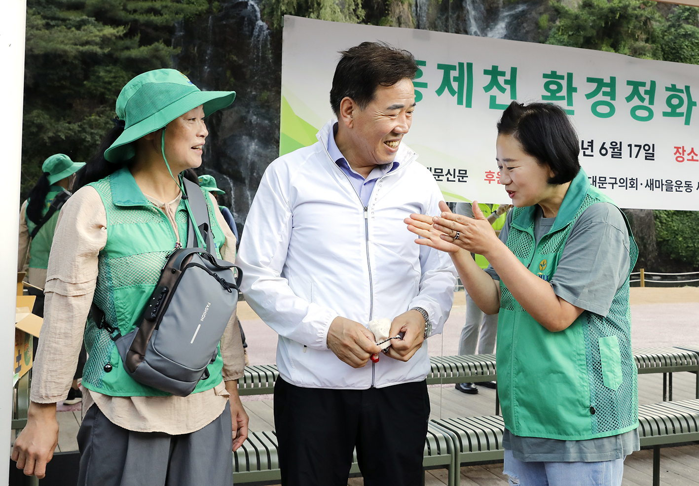 홍제천 환경정화운동 및 환경캠페인 6