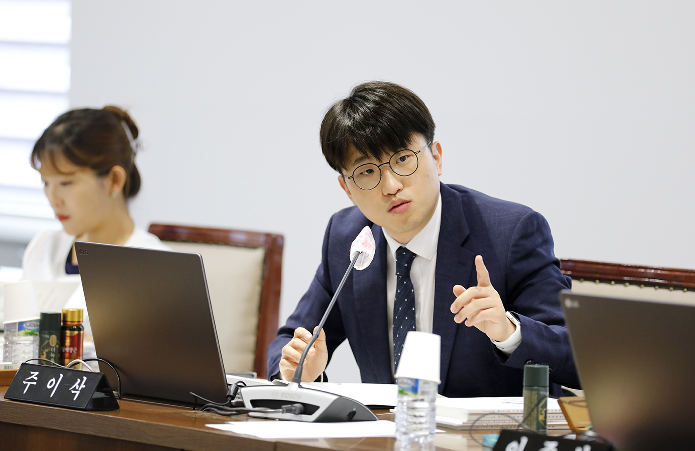 제302회 임시회 제1차 재정건설위원회 10