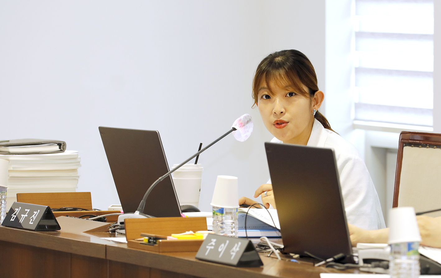 제302회 임시회 제2차 재정건설위원회 8