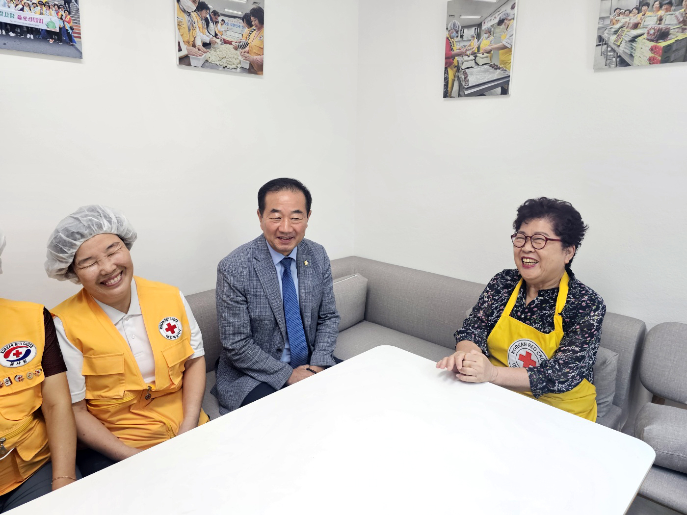 적십자사 봉사회와 함께하는 추석맞이 먹거리 나눔행사 5