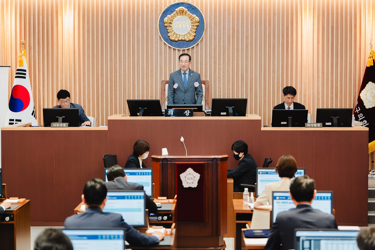 제303회 임시회 제2차 본회의 2