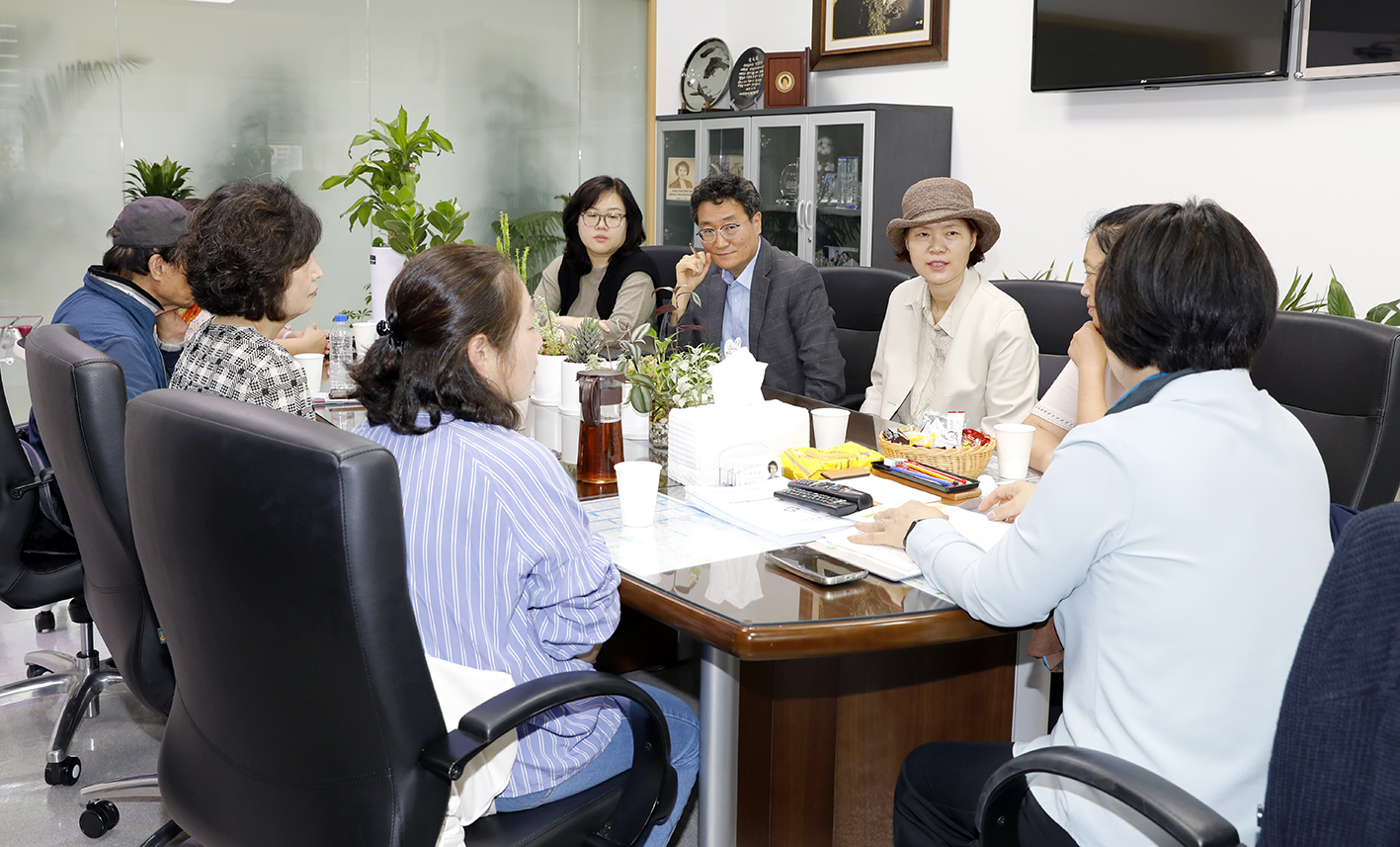 도서관 붕붕카 책 읽어주는 선생님들과 간담회 4
