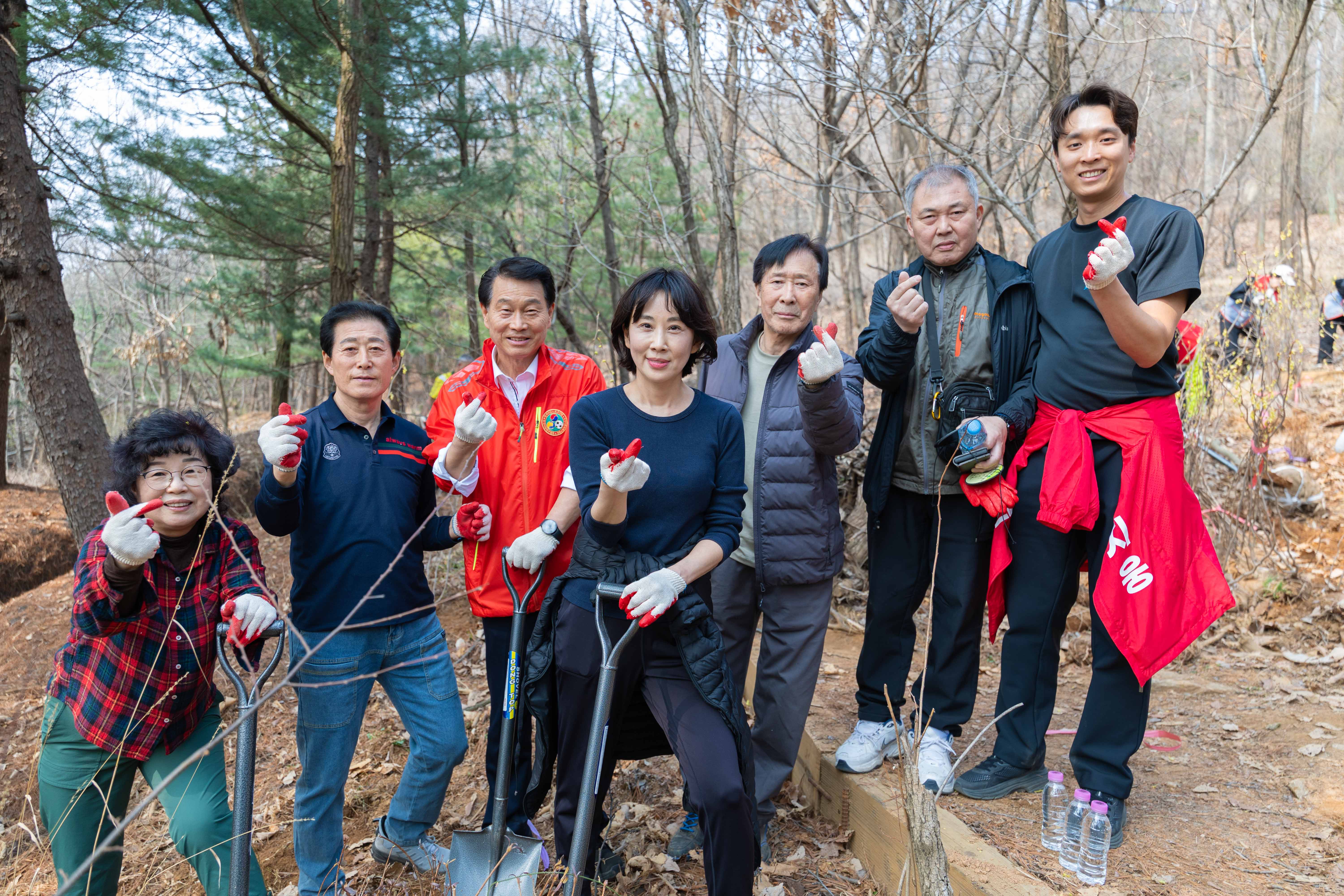 제81회 식목일 기념 나무심기 행사 1