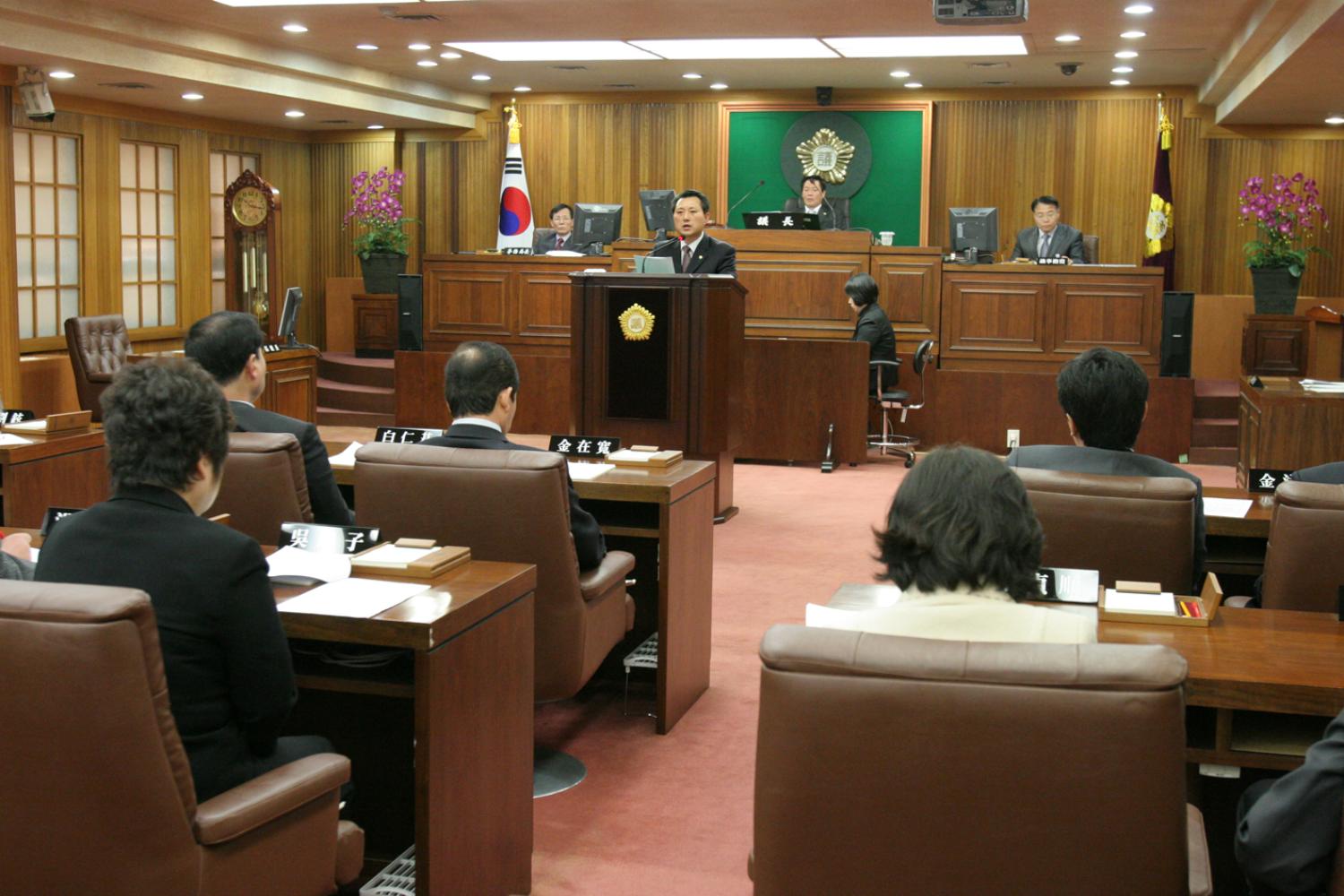 175회 구정질문(국장) - 남가좌1동 115-51~184-7간 주차구획선 설치