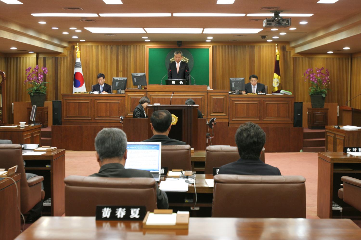 제185회 임시회 제2차 본회의 폐회식