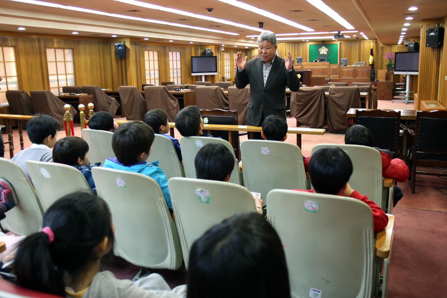 홍제초등학교 의회탐방