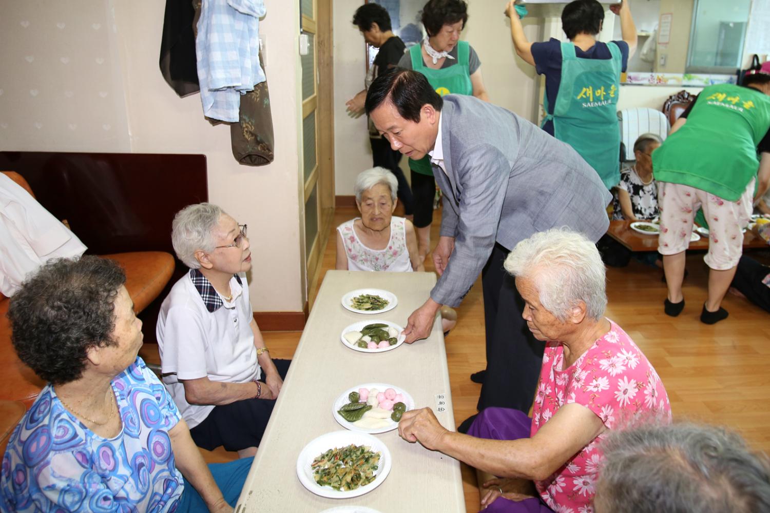 연희동 어르신 삼계탕 나눔잔치