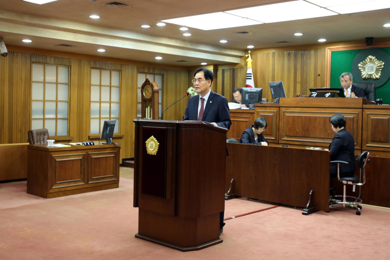 제200회 임시회 제2차 본회의-행정복지위원회 심사결과보고