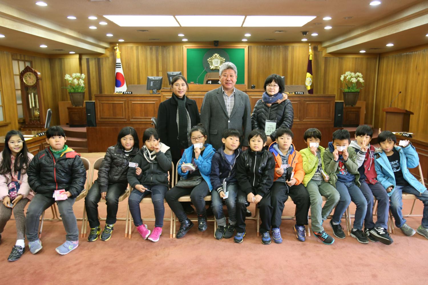 홍은초등학교 의회방문-홍길식의원