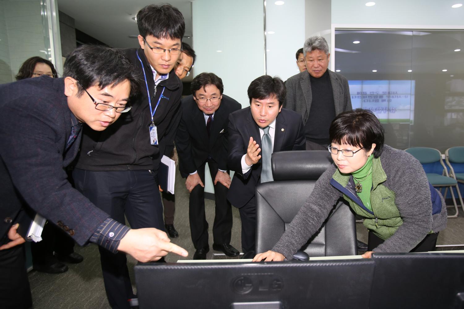 재정건설 현장방문-서대문구통합관제센터