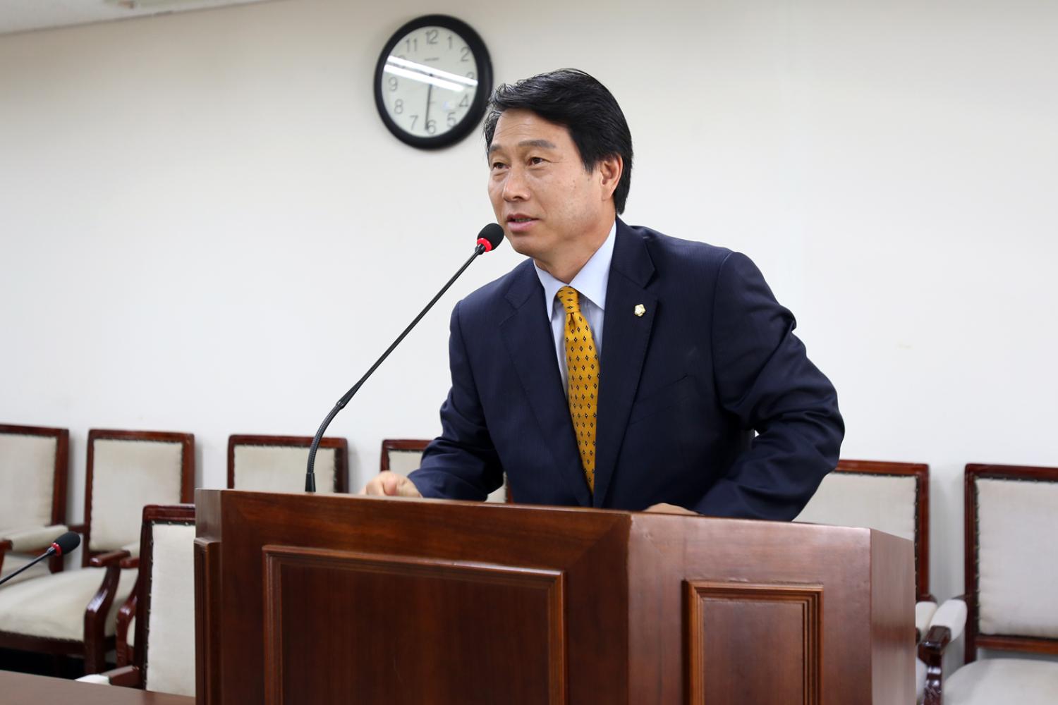 제210회 임시회 예산결산위원회 부위원장 선출-이진삼 부위원장