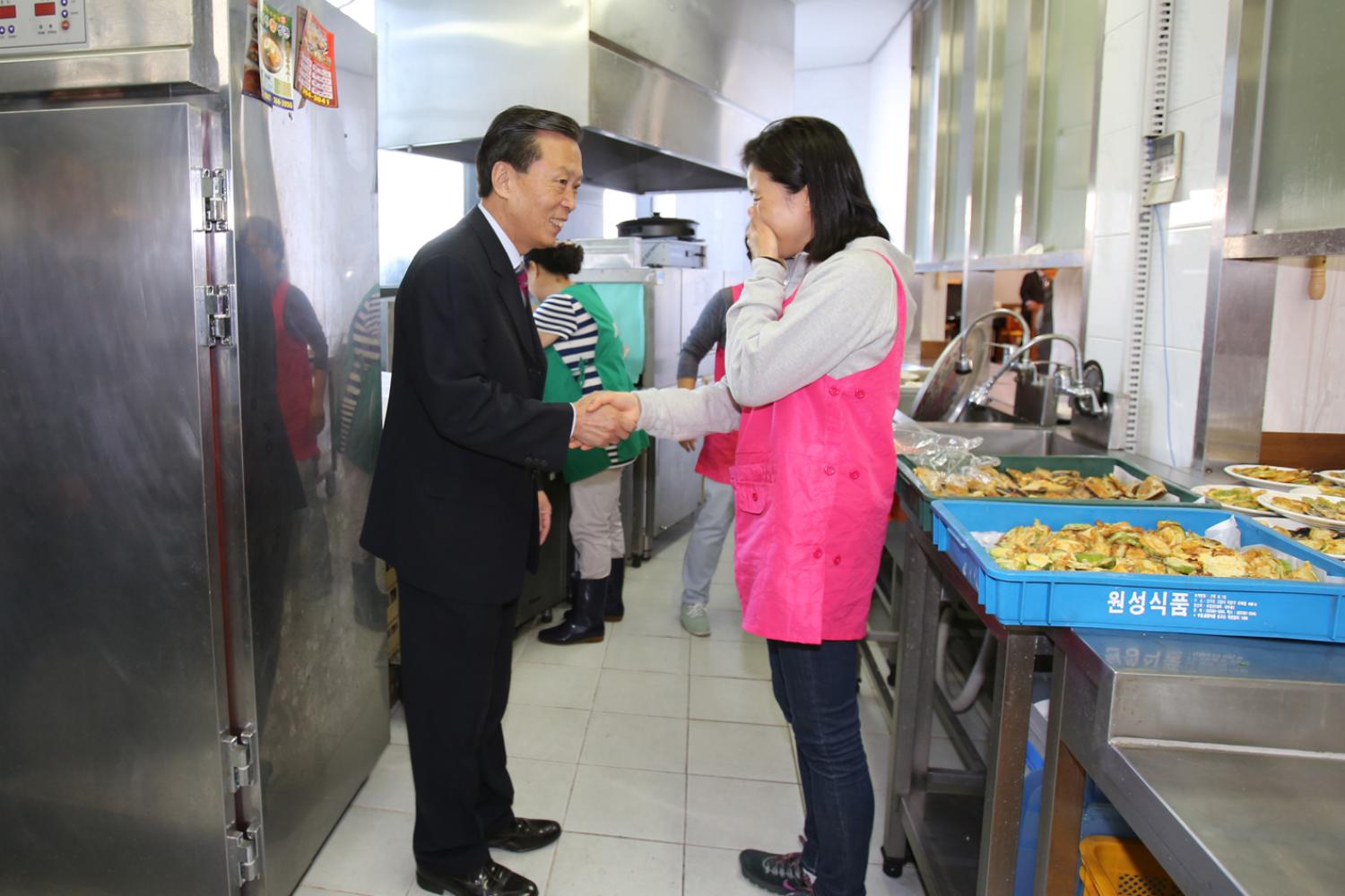 북아현동 경로잔치-아현감리교회
