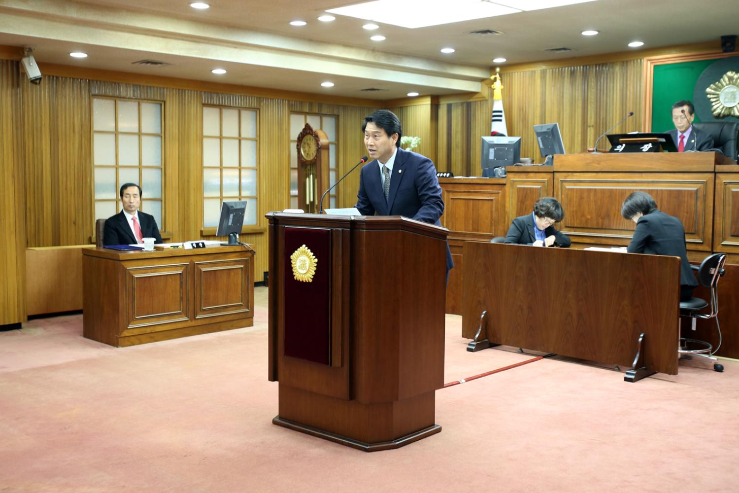 제211회 제2차 정례회 제1차 본회의-이진삼의원 제안설명