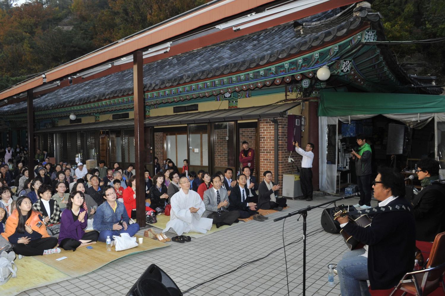옥천암 마애보살좌상 보물지정 축하 음악회