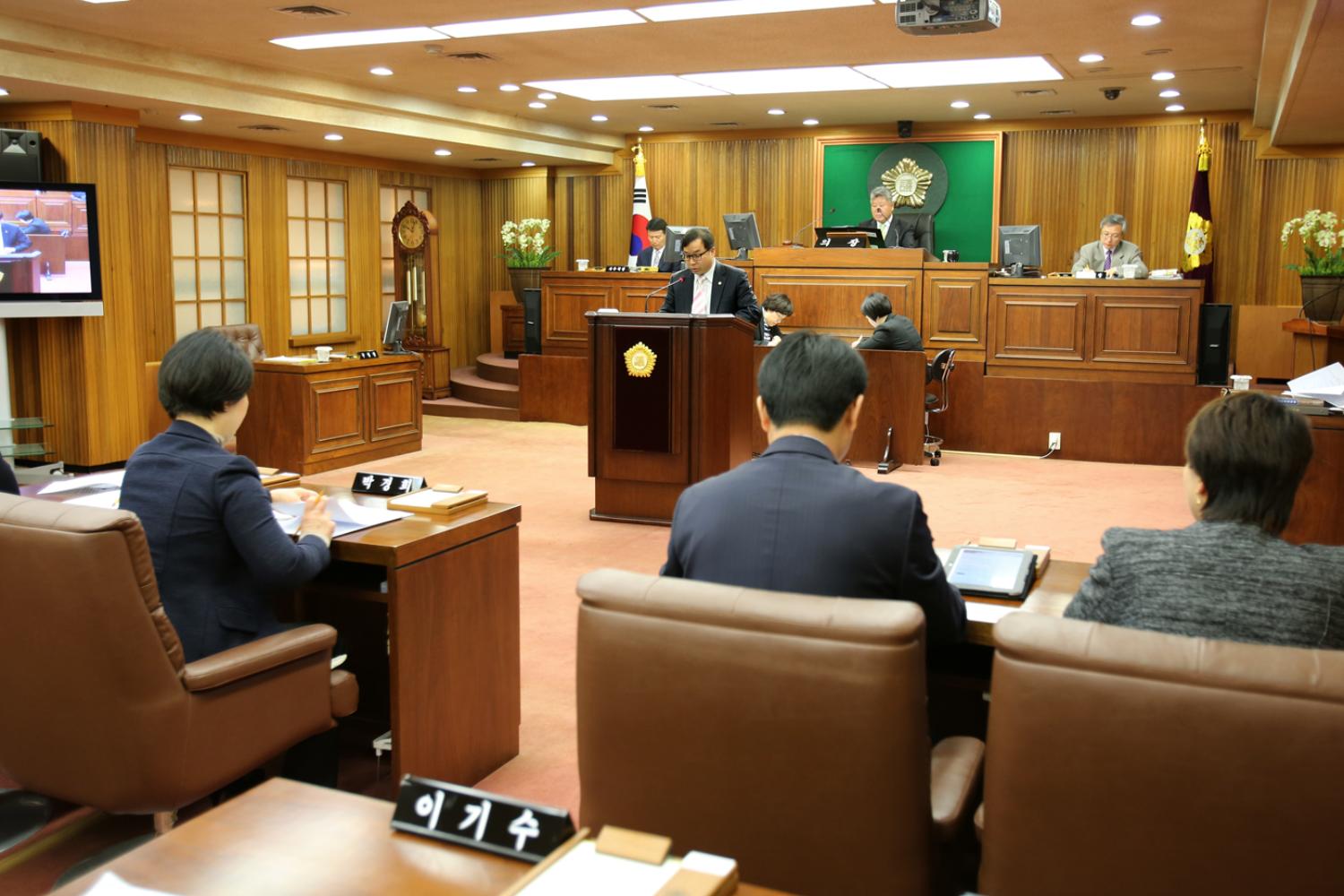 제213회 임시회 제3차 본회의-행정복지위원회 심사결과보고