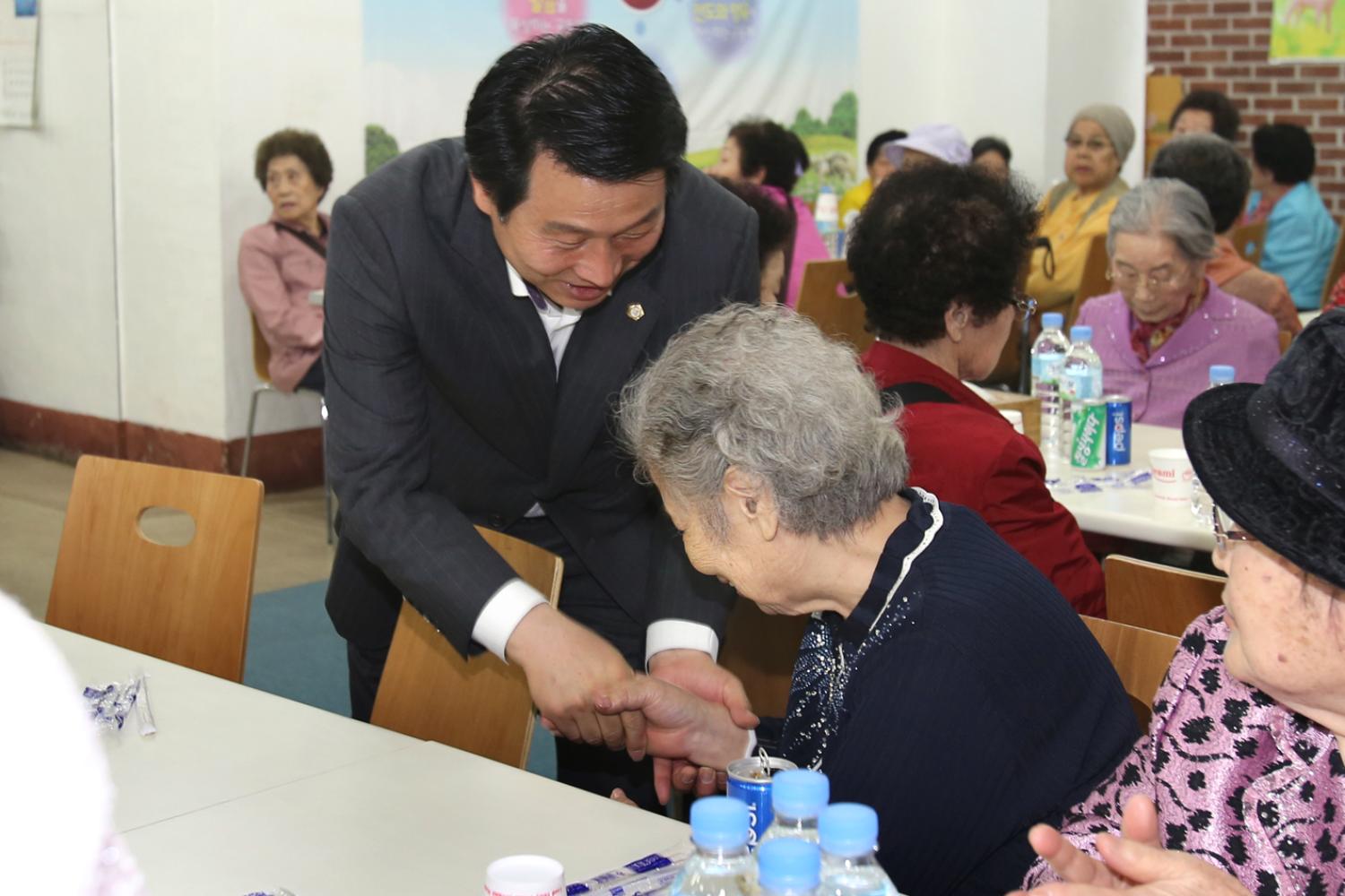 제43회 어버이날기념 경로행사-충현동