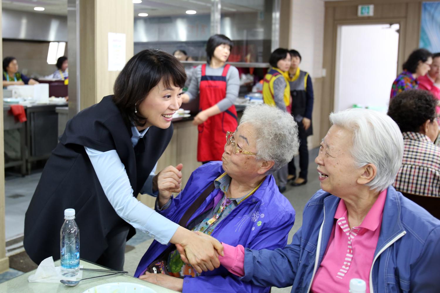 홍제2동 어버이날 경로행사