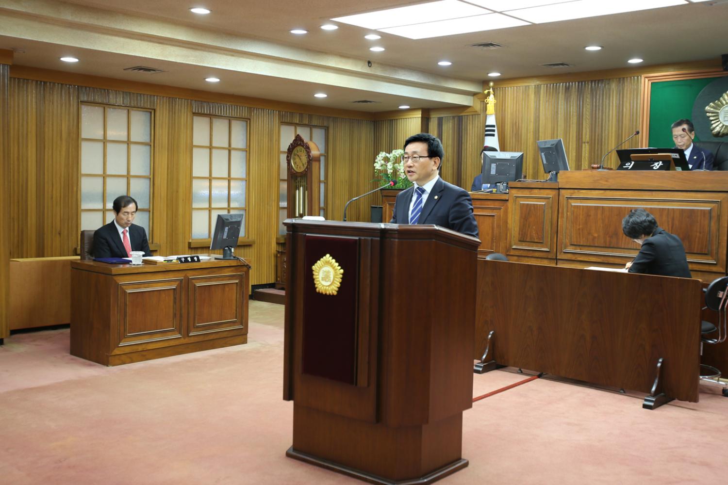 제218회 임시회 제1차 본회의-김순길의원 심사결과 보고