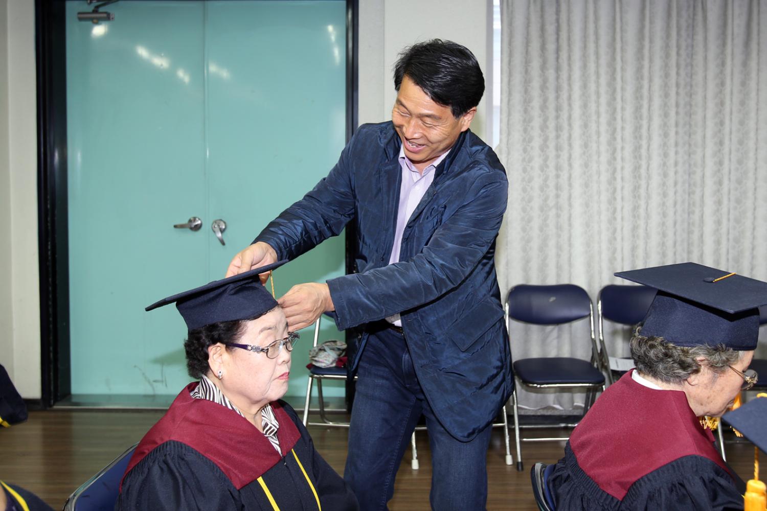 충현동 어르신문화교실 수료식