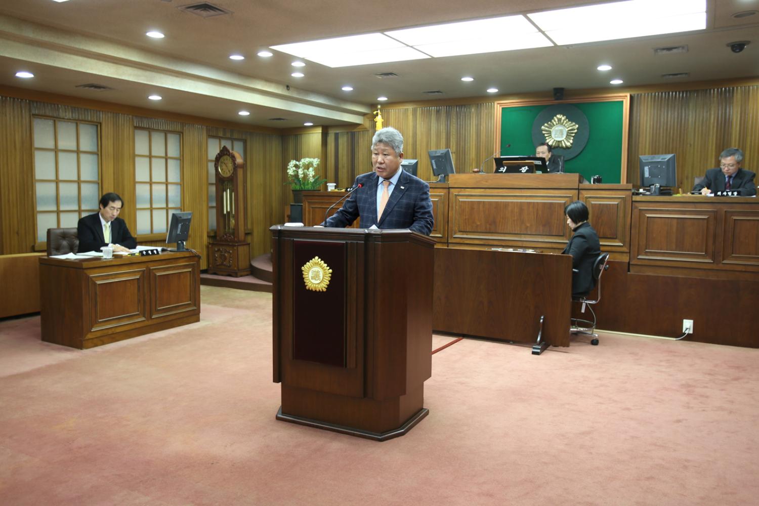 제220회 제2차 정례회 제2차 본회의 구정질문 5