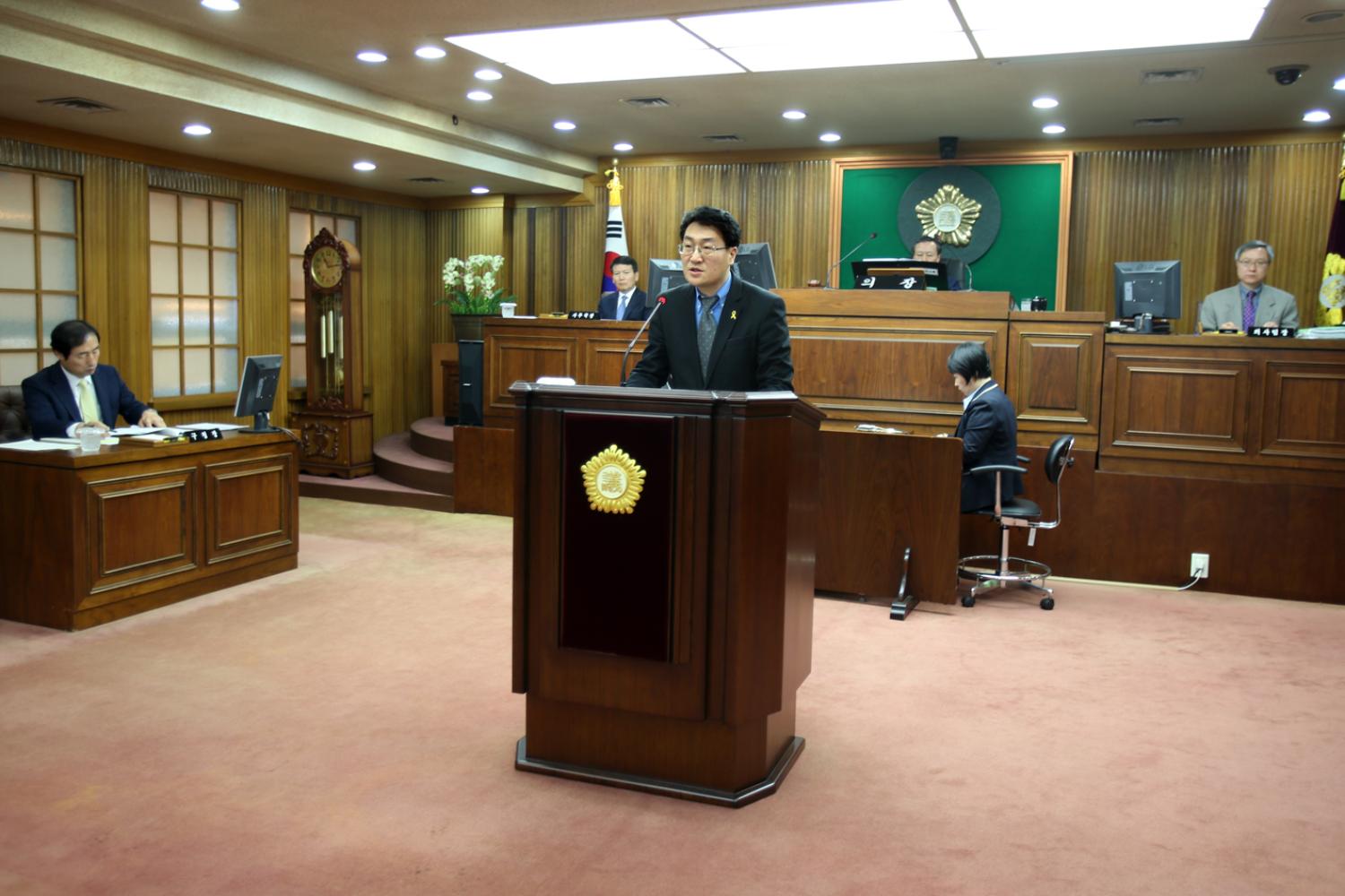 제222회 임시회 제2차 본회의 구정질문 6