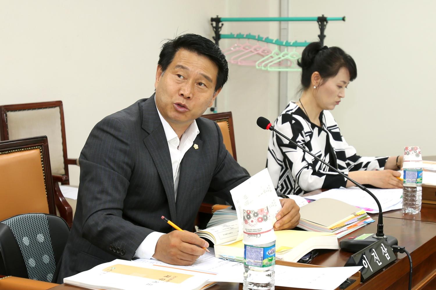 제225회 제1차 정례회 제1차 의회운영위원회 4