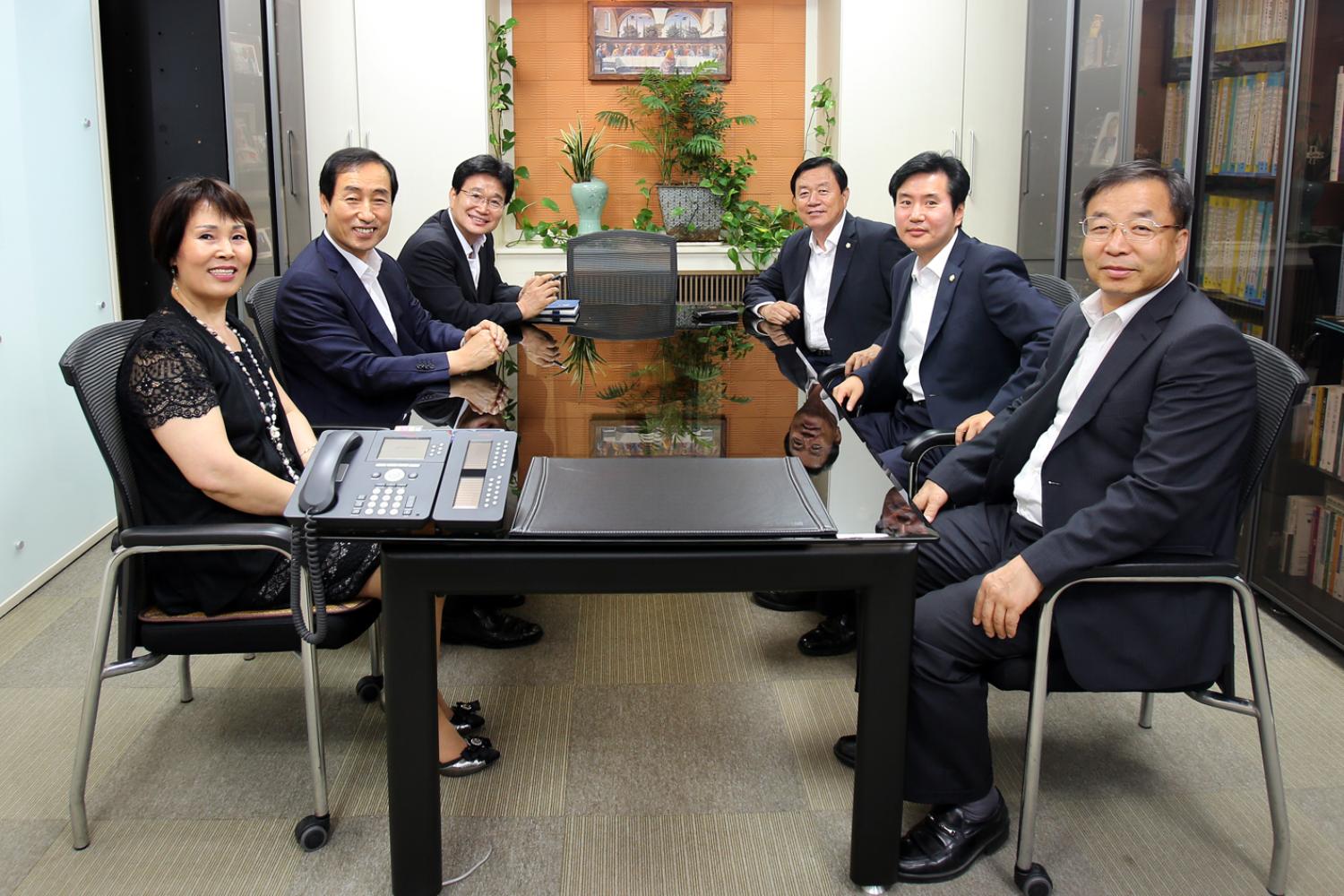 구의회 의장단과 구청장과의 간담회