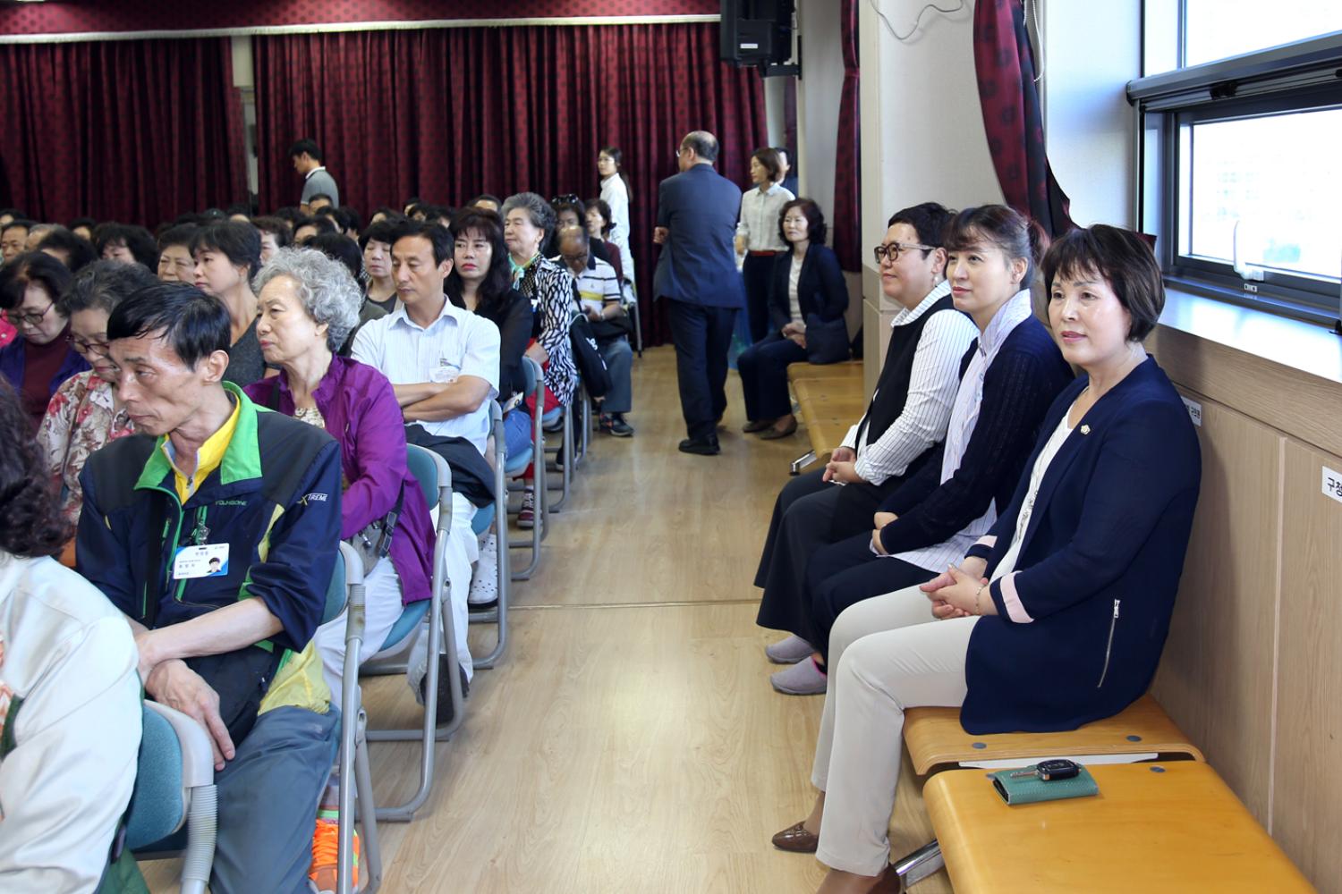 홍제1동 동주민센터 반장증서 수여식