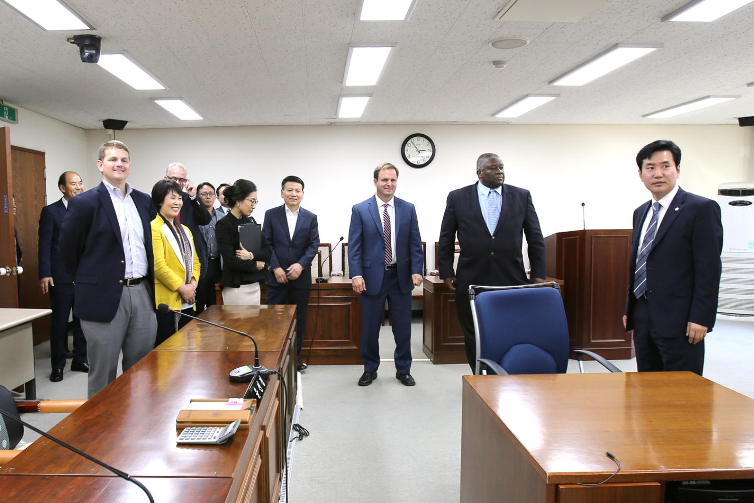 미국 자매결연도시(에덴스시 의원) 11