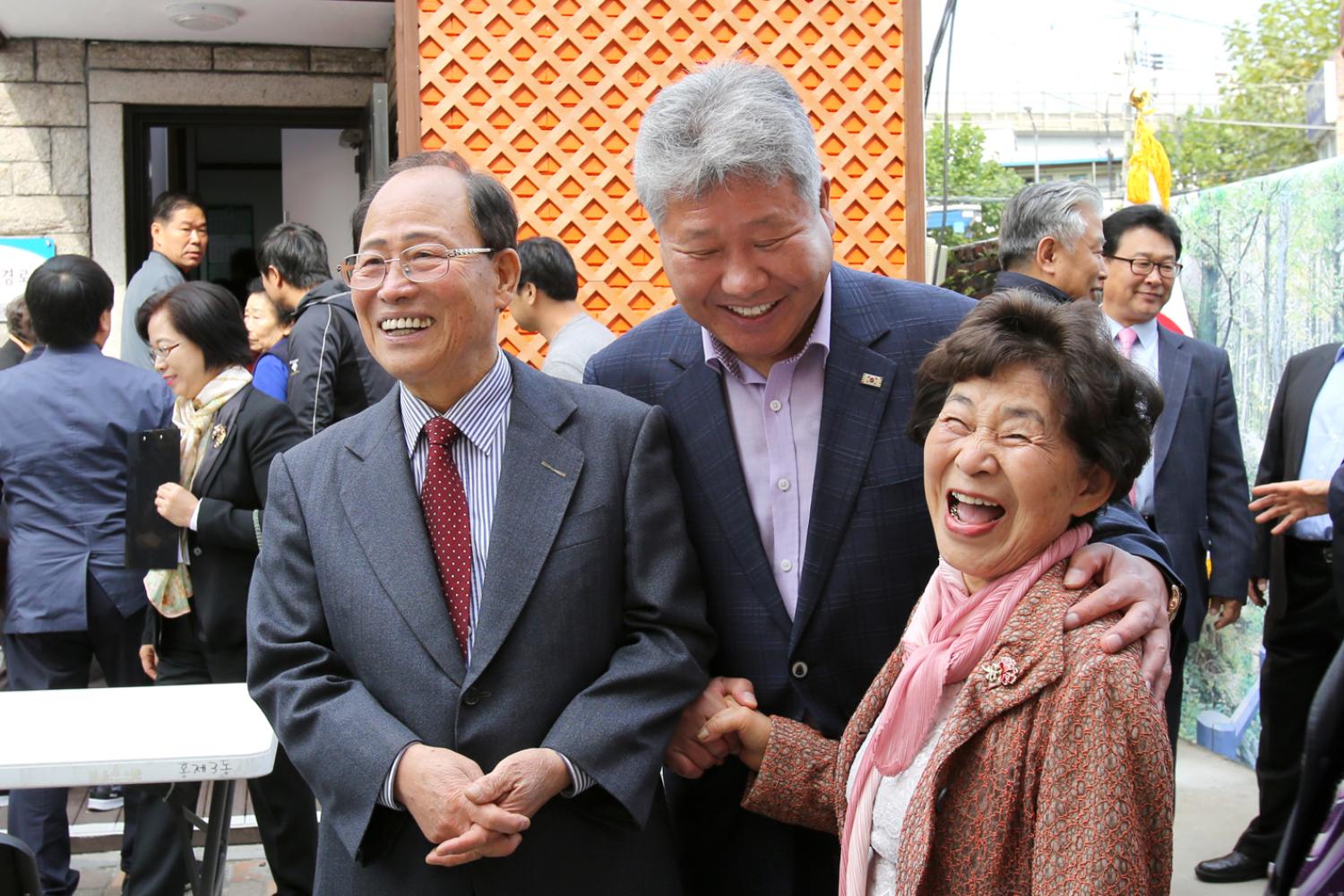 구립은빛홍삼경로당 개소식 10