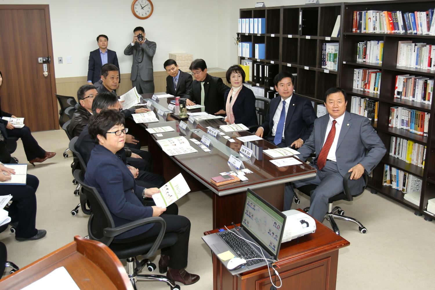 중국 해전구 공무원 의회 방문 8