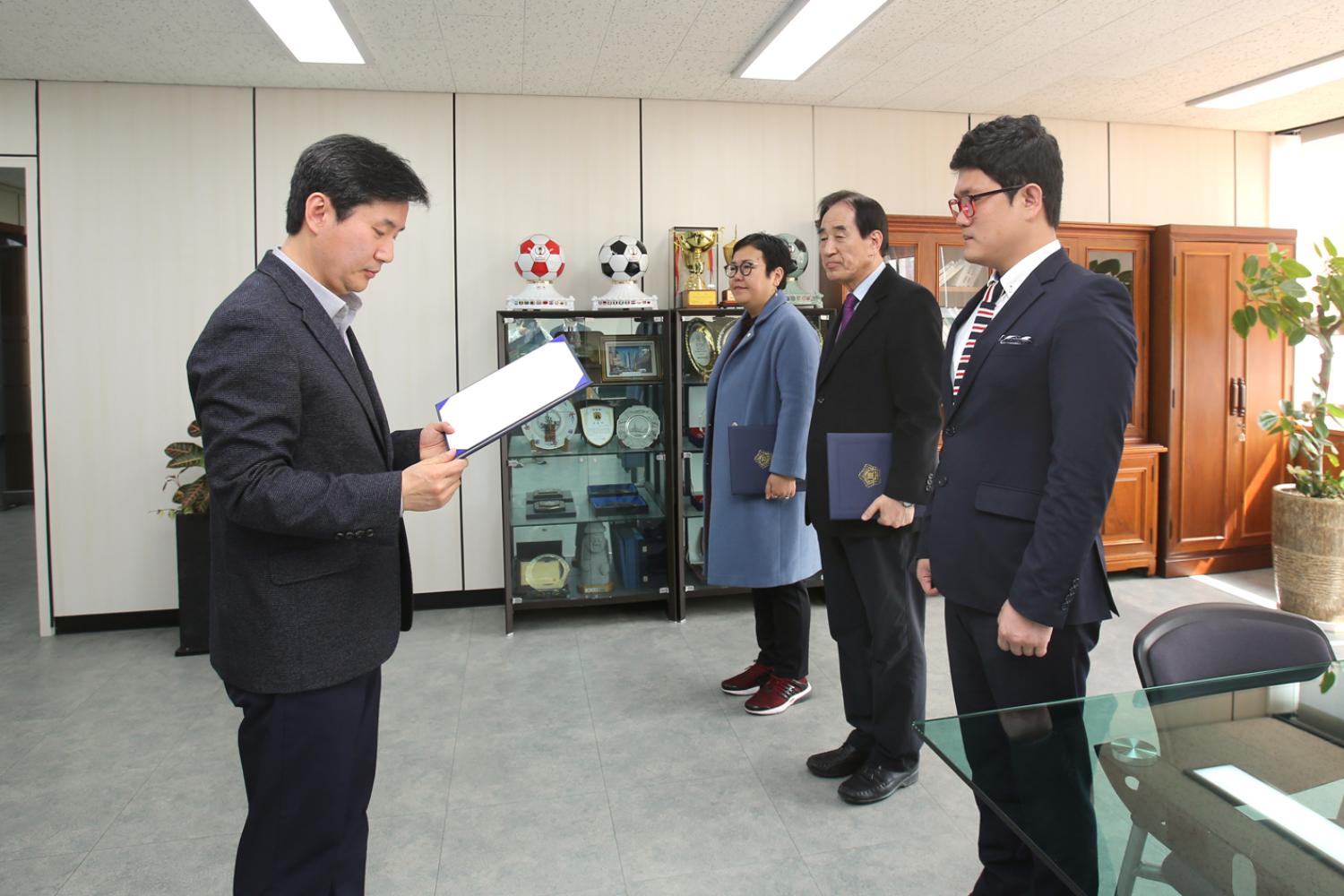 결산검사위원 위촉장 수여 2