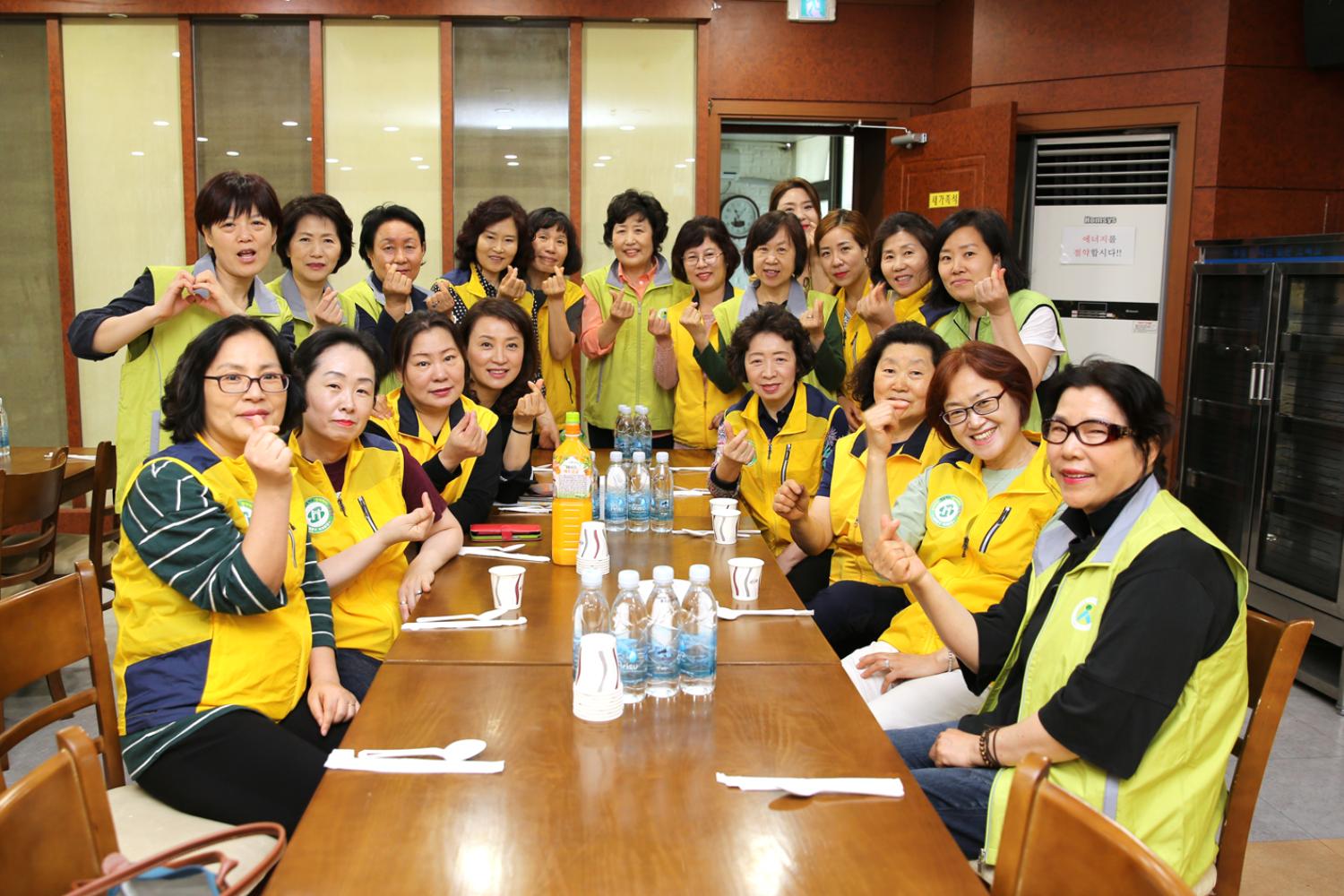 홍제1동 어버이날 기념 경로행사-어버이 은혜에 감사합니다 4