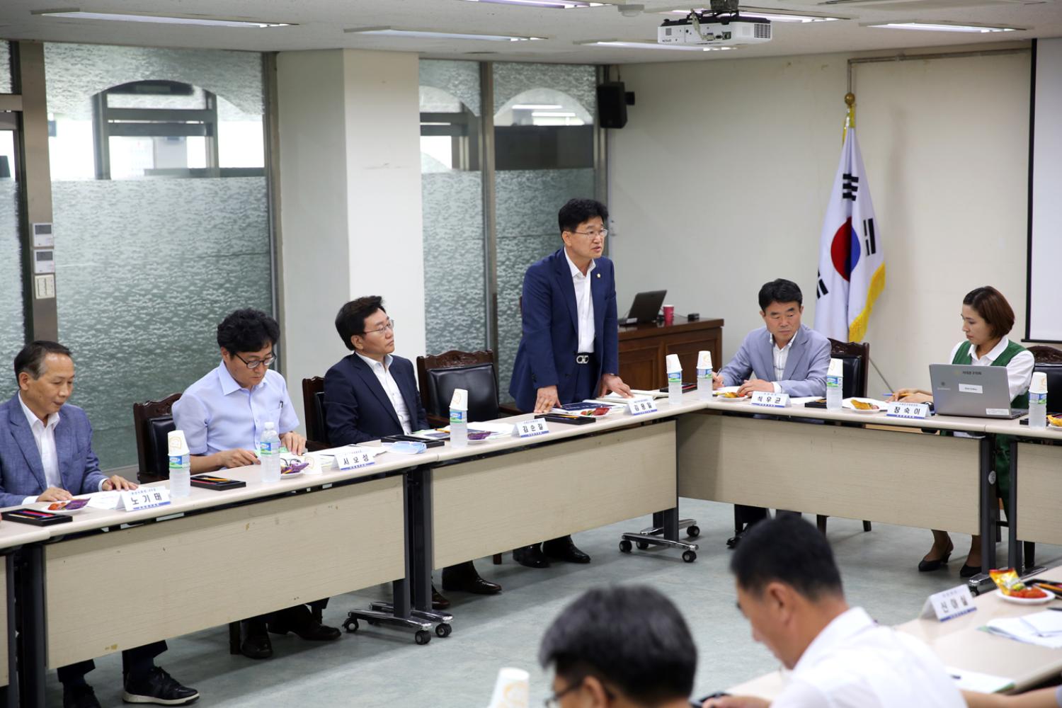 2017년 주민, 청소업체 및 구의원이 함께하는 깨끗한 뒷골목 청소대책 간담회 5