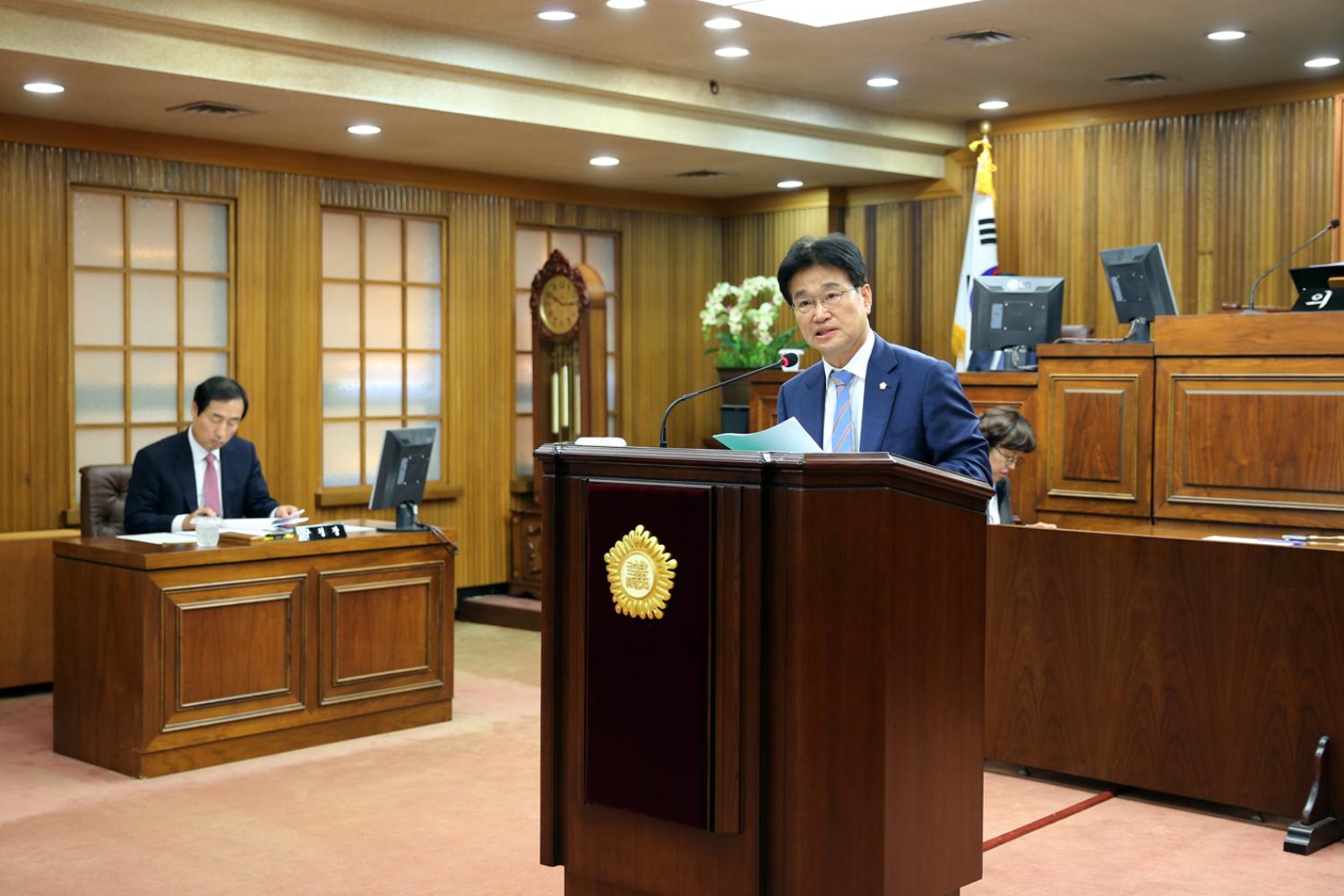 제236회 임시회 제2차 본회의 구정질문 2