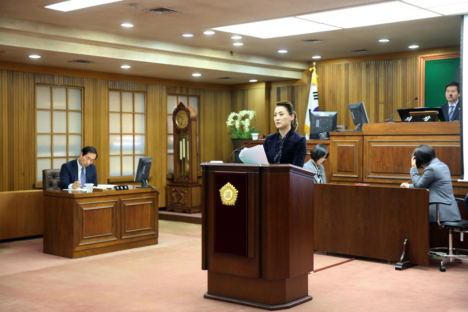 제238회 정례회 제2차 본회의(구정질문) 4