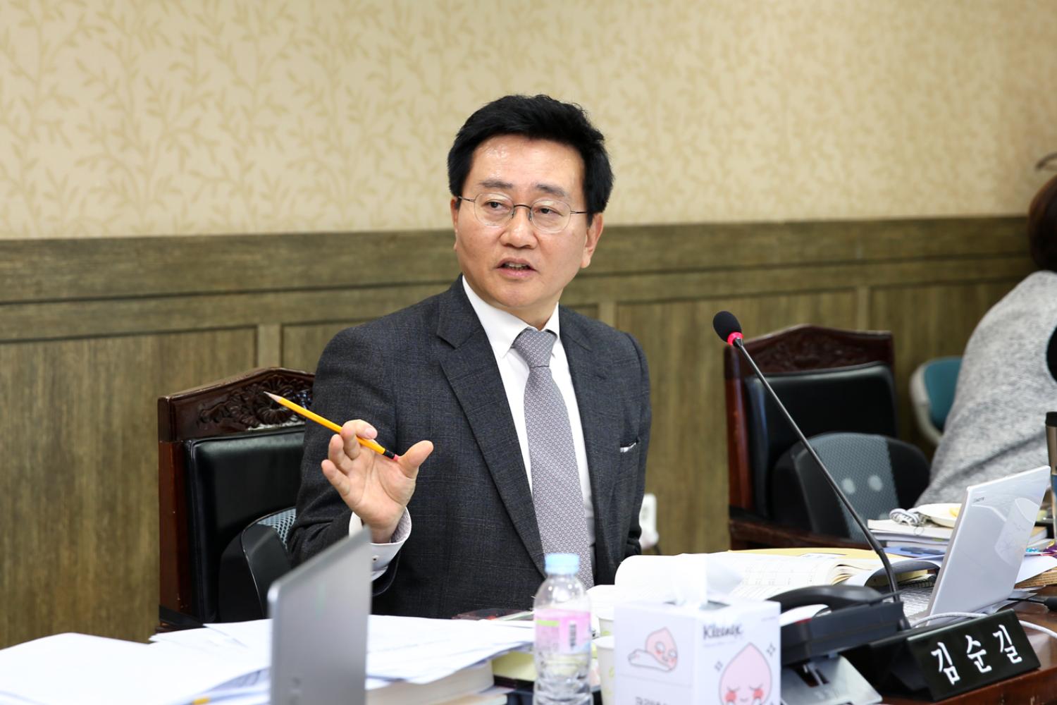 제238회 정례회 재정건설위원회 질의답변식 감사 6
