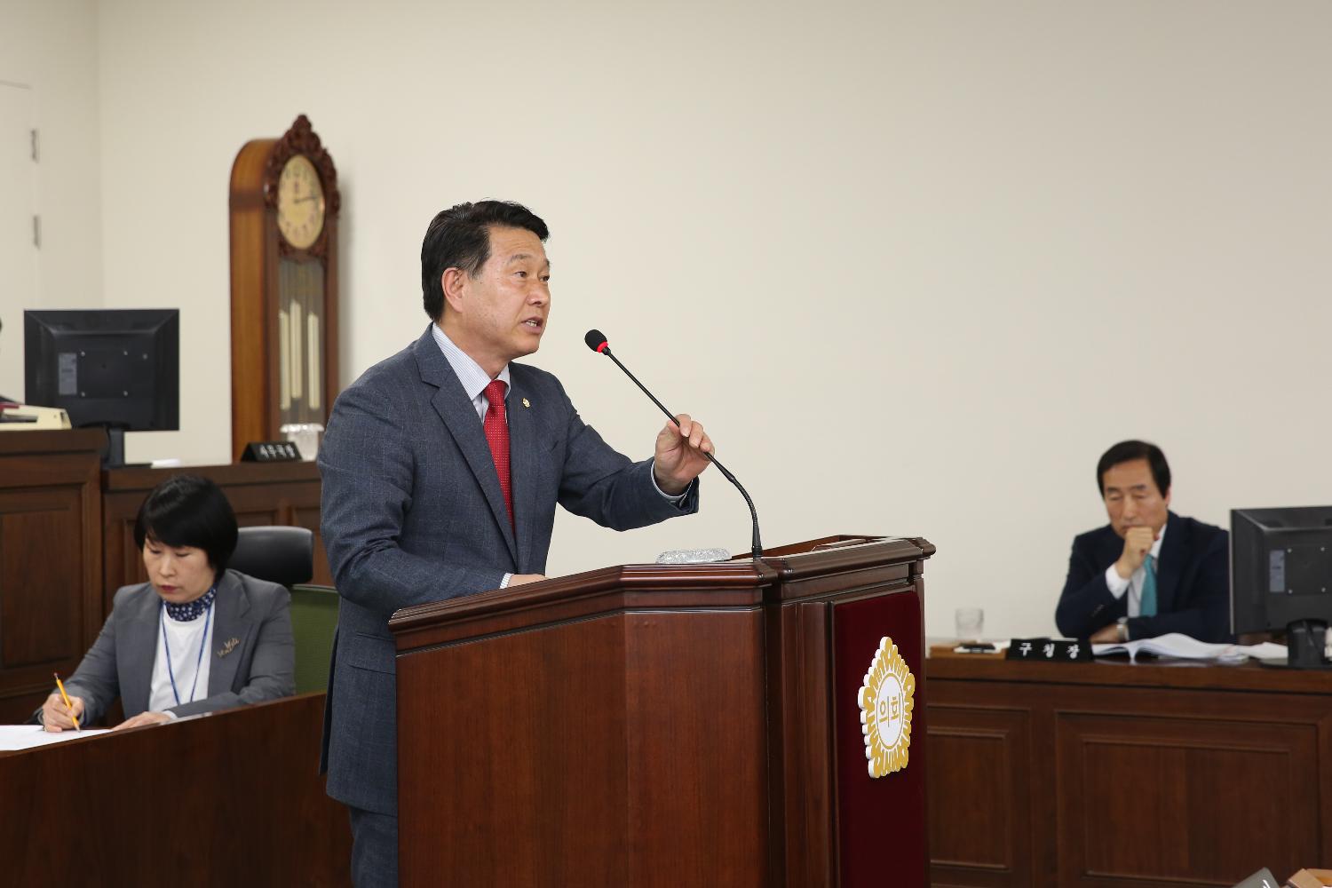 제240회 임시회 제2차 본회의 구정질문 6