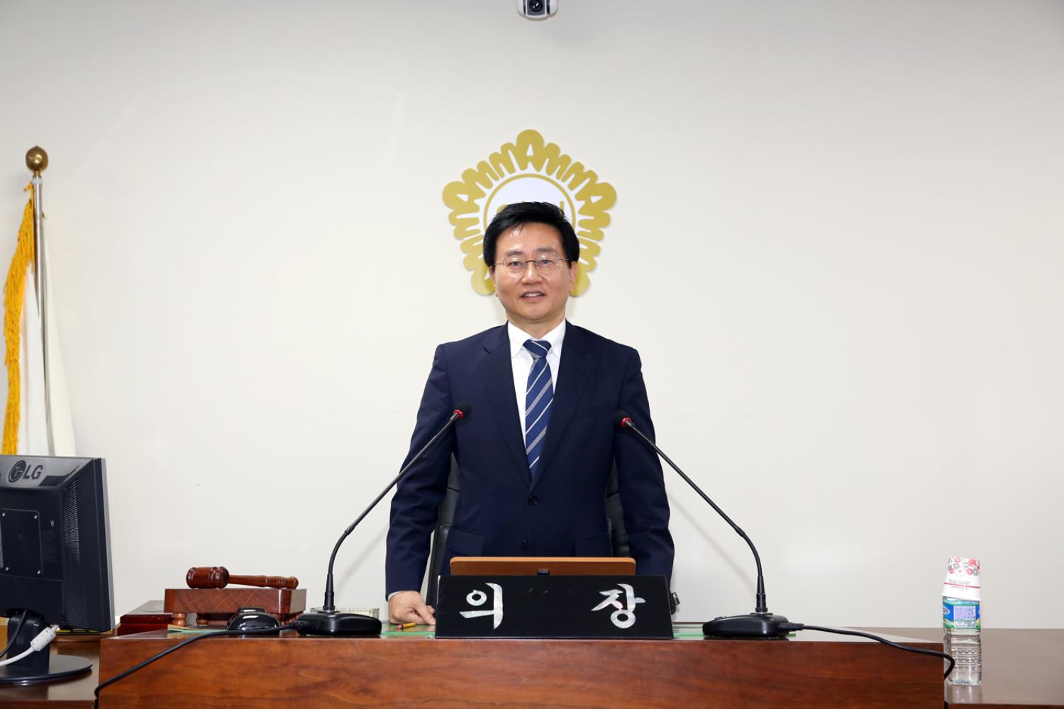 제242회 임시회 의장 선출의 건 8
