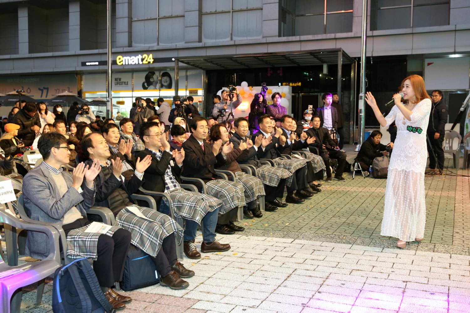 신촌. 이대 난다축제 개막식 18