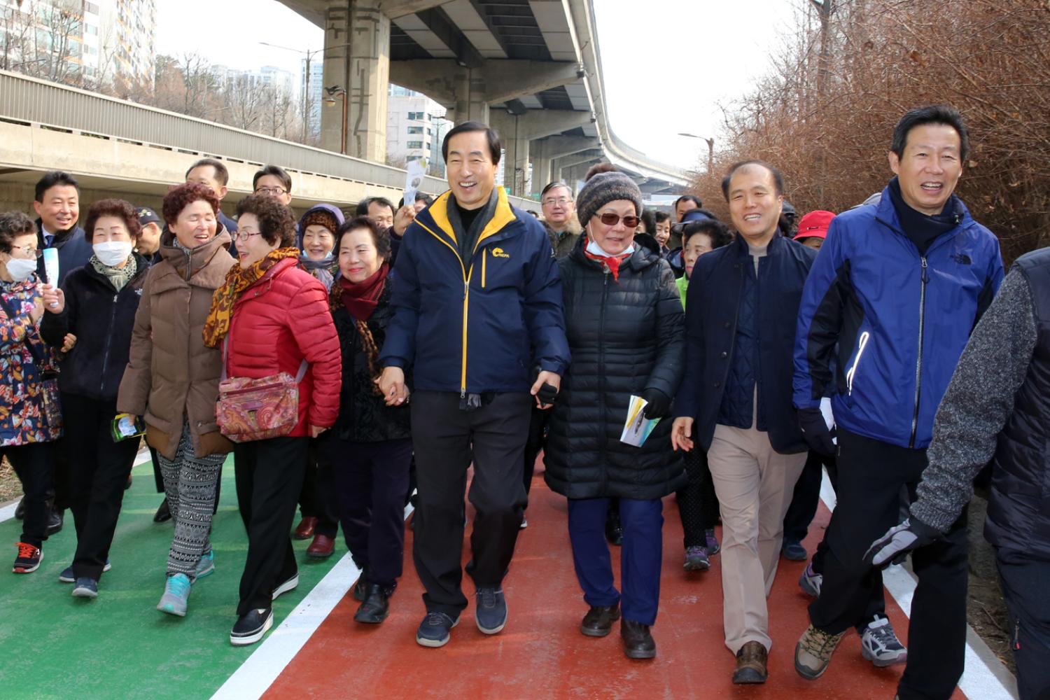홍제천 단절구간 산책로 개통식 및 걷기대회 35