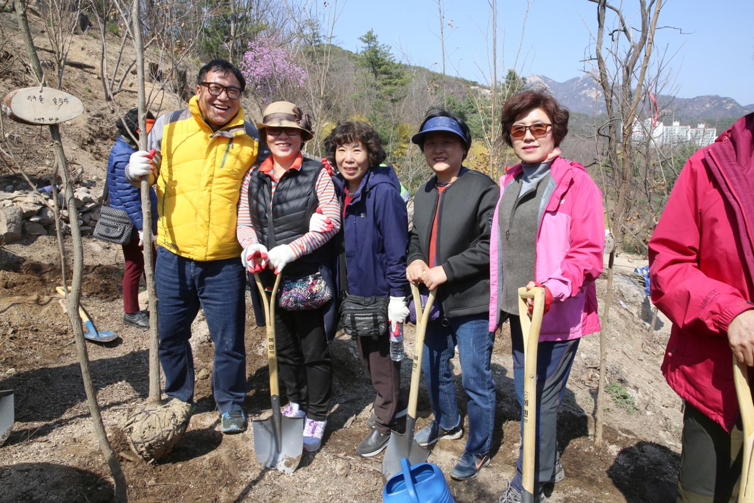 사회공헌형 신림탄소상쇄의 숲조성 북한산 나무심기 30