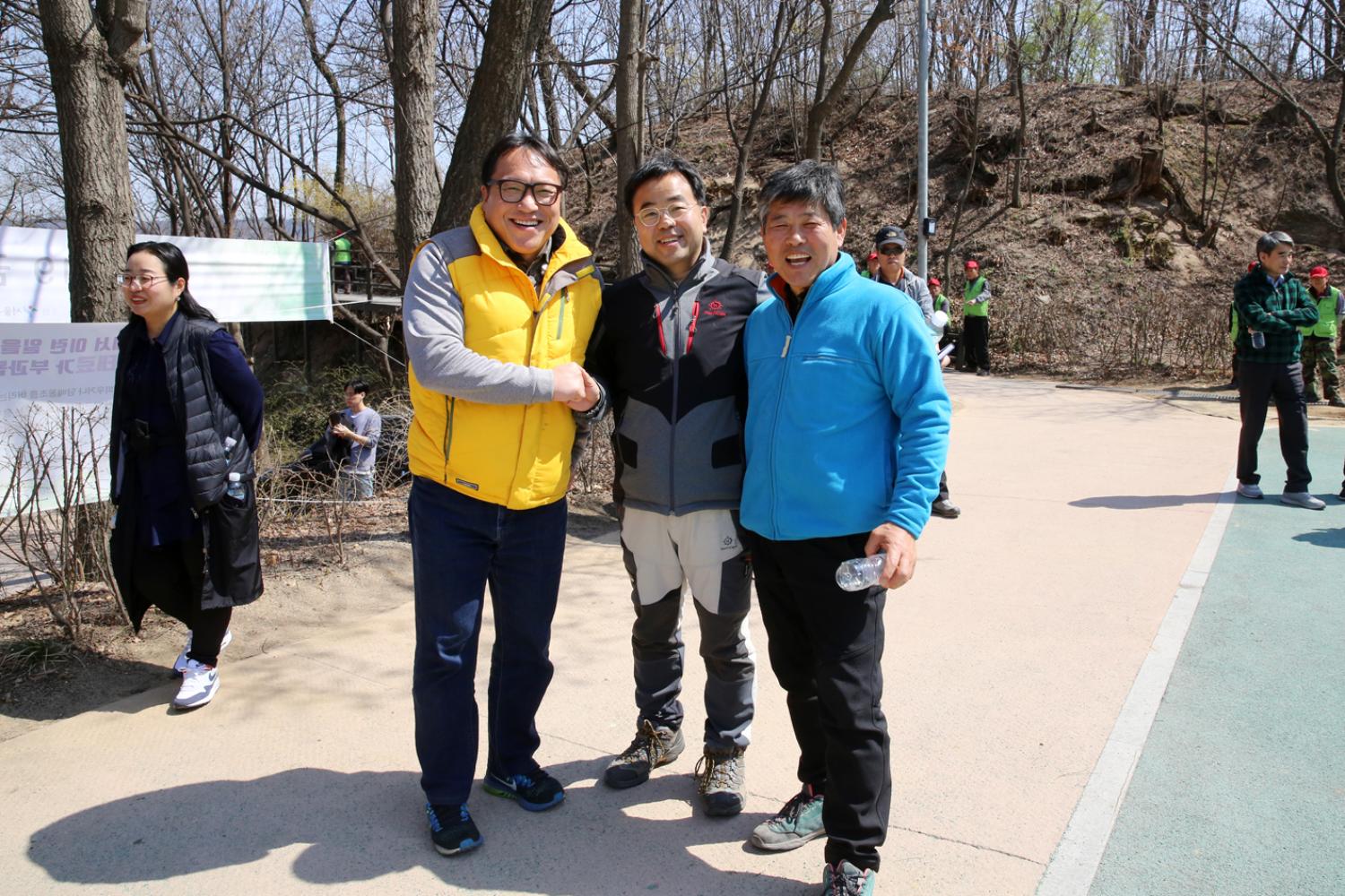 사회공헌형 신림탄소상쇄의 숲조성 북한산 나무심기 42
