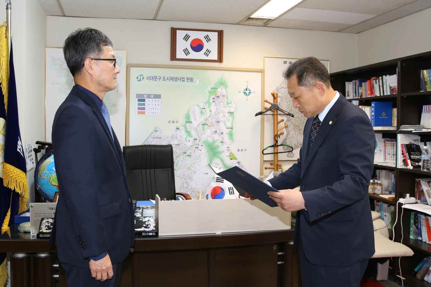 입법 법률고문 위촉식 6