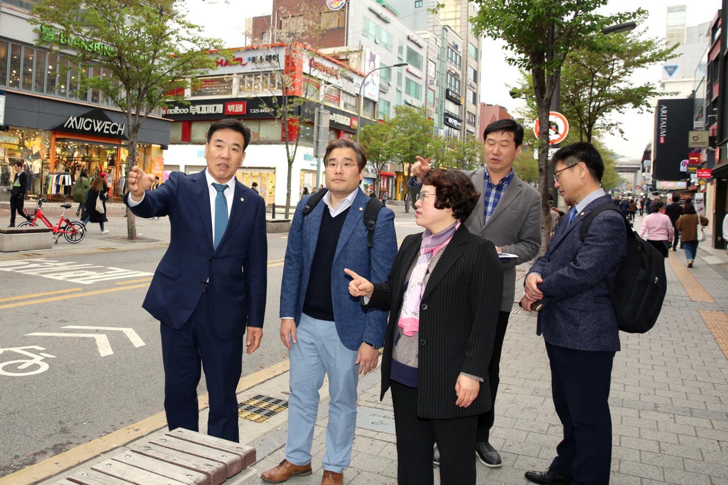 부산시 금정구의원과의 연세로 현장방문 8