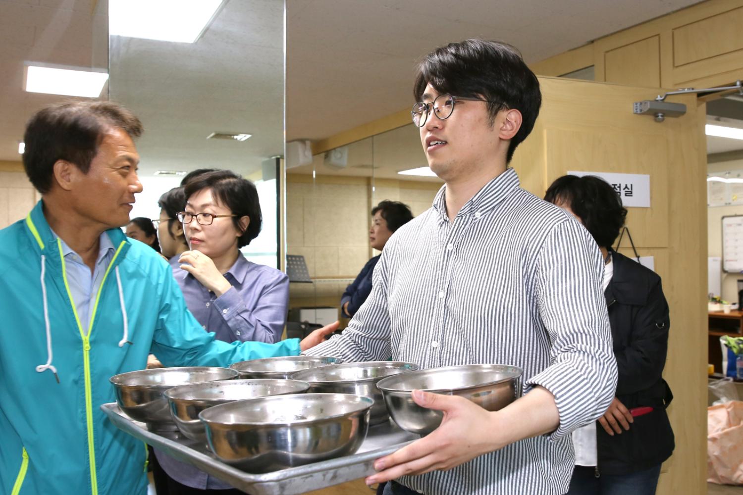 제47회 천연동 어버이날 경로행사 12