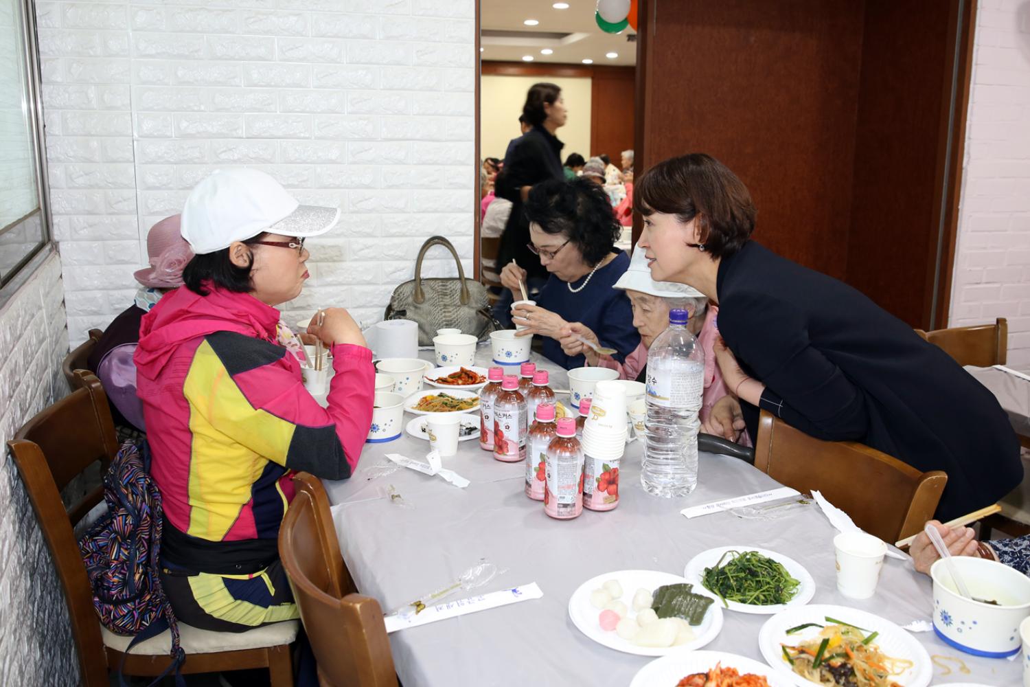제47회 홍제1동 어버이날 기념 경로행사 9